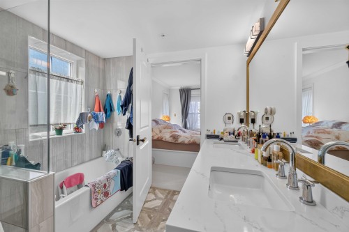 451 63Rd Avenue W, Vancouver, BC - Indoor