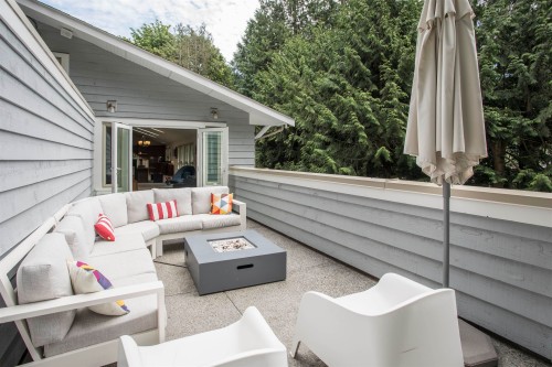 5770 Primrose Place, West Vancouver, BC - Outdoor With Deck Patio Veranda With Exterior