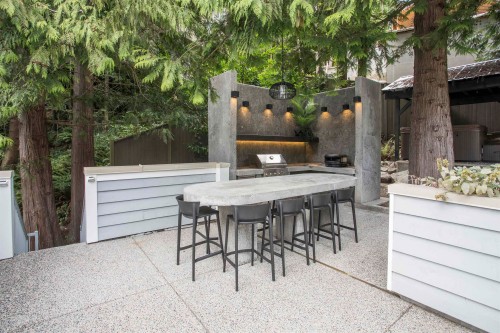 5770 Primrose Place, West Vancouver, BC - Outdoor