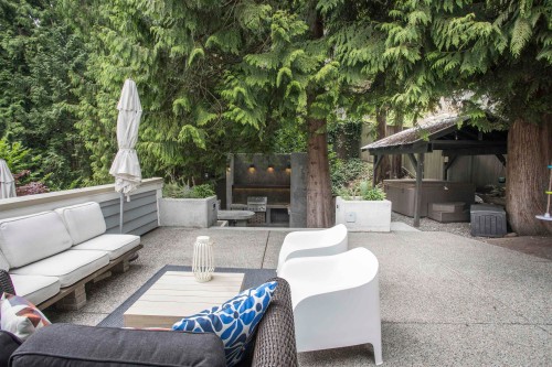 5770 Primrose Place, West Vancouver, BC - Outdoor With Deck Patio Veranda