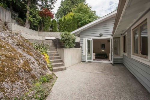 5770 Primrose Place, West Vancouver, BC - Outdoor