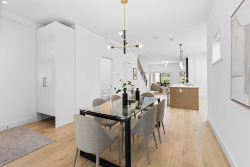 2518 3Rd Avenue W, Vancouver, BC 
