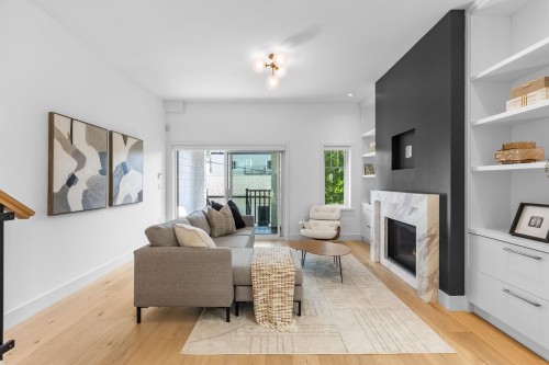 2518 3Rd Avenue W, Vancouver, BC 