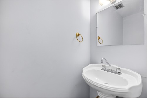 3008 Firbrook Place, Coquitlam, BC - Indoor Photo Showing Bathroom