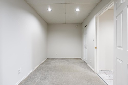 2917 Kalamalka Drive, Coquitlam, BC - Indoor Photo Showing Other Room