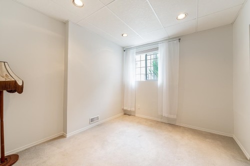 2917 Kalamalka Drive, Coquitlam, BC - Indoor Photo Showing Other Room