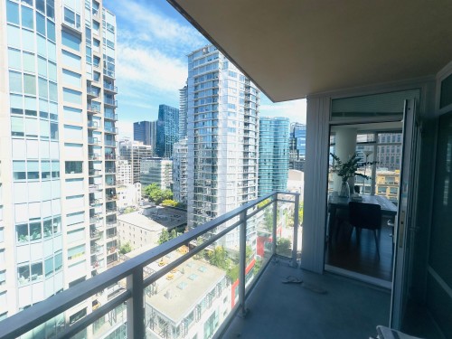 888 Homer Street, Vancouver, BC - Outdoor With Balcony