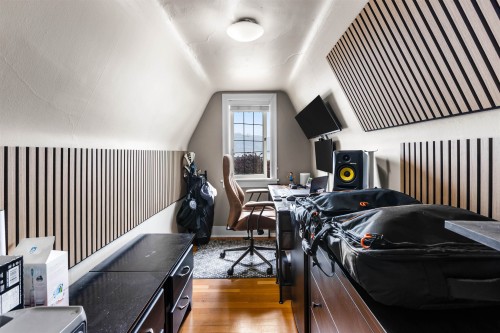 3026 Point Grey Road, Vancouver, BC - Indoor