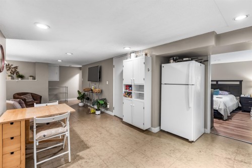 3026 Point Grey Road, Vancouver, BC - Indoor