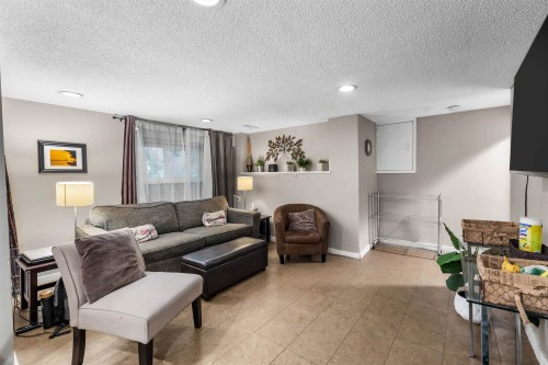 3026 Point Grey Road, Vancouver, BC - Indoor Photo Showing Living Room