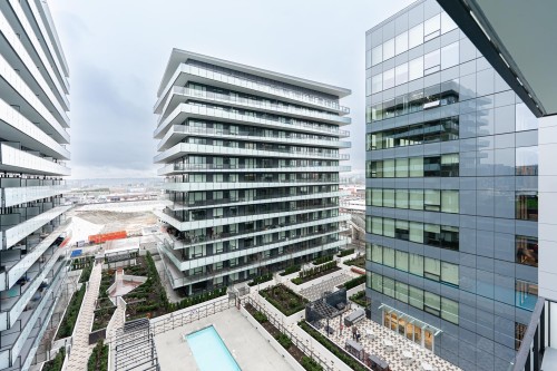 902-7977 Lansdowne Road, Richmond, BC - Outdoor With Balcony