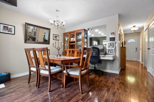 461 Carlsen Place, Port Moody, BC - Indoor Photo Showing Dining Room