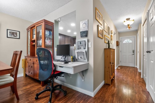 461 Carlsen Place, Port Moody, BC - Indoor Photo Showing Office