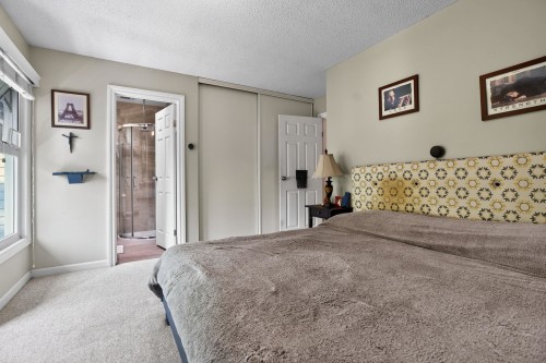 461 Carlsen Place, Port Moody, BC - Indoor Photo Showing Bedroom