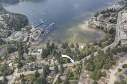 5724 Porpoise Bay Road Sechelt, BC V0N 3A3