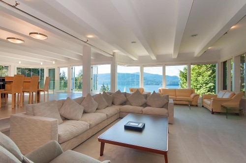 6175 Nelson Avenue, West Vancouver, BC - Indoor Photo Showing Living Room