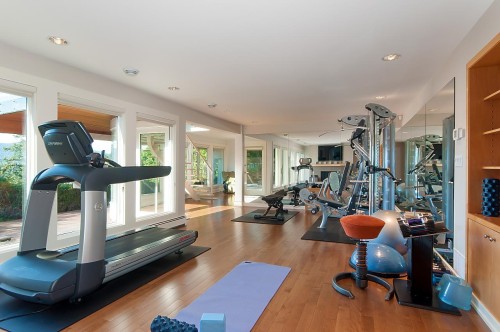6175 Nelson Avenue, West Vancouver, BC - Indoor Photo Showing Gym Room
