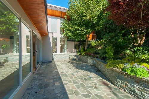 6175 Nelson Avenue, West Vancouver, BC - Outdoor