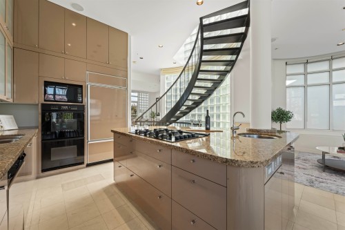 3043 Alma Street, Vancouver, BC - Indoor Photo Showing Kitchen