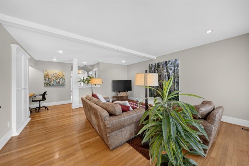4655 6Th Avenue W, Vancouver, BC - Indoor Photo Showing Other Room