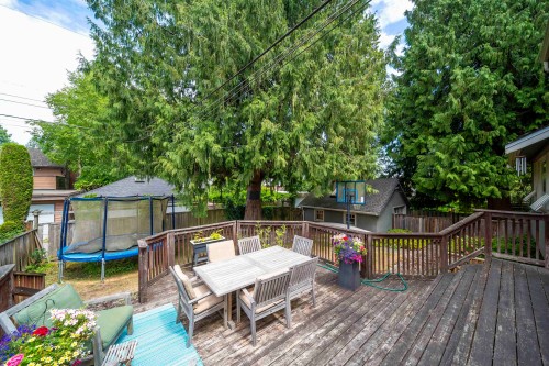 4655 6Th Avenue W, Vancouver, BC - Outdoor With Deck Patio Veranda