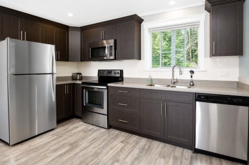 11448 232 Street, Maple Ridge, BC - Indoor Photo Showing Kitchen