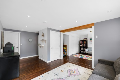40256 Ayr Drive, Squamish, BC - Indoor