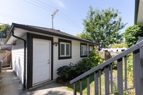 2018 12Th Avenue E, Vancouver, BC - Outdoor With Exterior