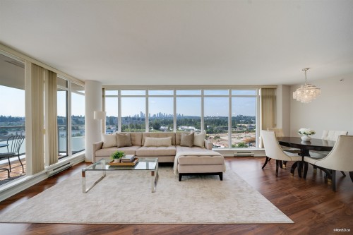 807-2133 Douglas Road  Burnaby, BC V5C 0E9