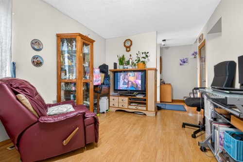 88-3441 49Th Avenue E, Vancouver, BC - Indoor
