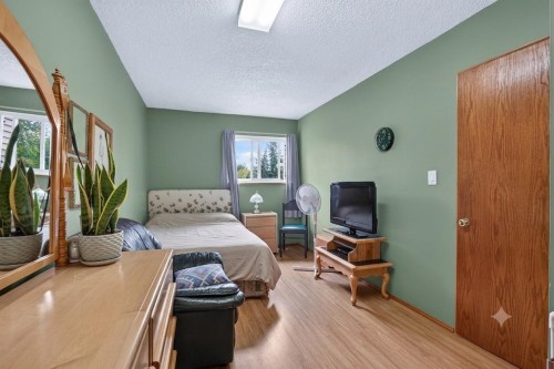 88-3441 49Th Avenue E, Vancouver, BC - Indoor Photo Showing Bedroom