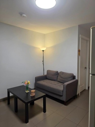 737 Robinson, Coquitlam, BC - Indoor Photo Showing Living Room