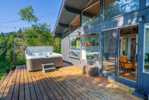 1440 Velvet Road  Gibsons, BC V0N 1V5