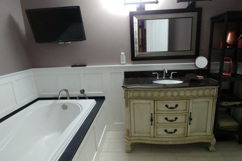 25855 112 Avenue, Maple Ridge, BC - Indoor Photo Showing Bathroom