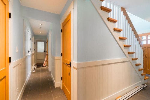 29 Croker Island E, North Vancouver, BC - Indoor Photo Showing Other Room