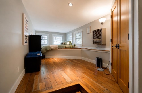 29 Croker Island E, North Vancouver, BC - Indoor Photo Showing Other Room