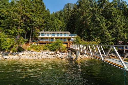 29 Croker Island E, North Vancouver, BC - Outdoor With Body Of Water