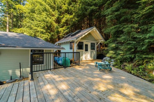 29 Croker Island E, North Vancouver, BC - Outdoor With Deck Patio Veranda