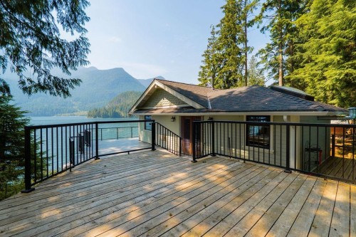 29 Croker Island E, North Vancouver, BC - Outdoor With Deck Patio Veranda