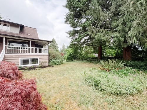 North Vancouver, BC - Outdoor With Deck Patio Veranda