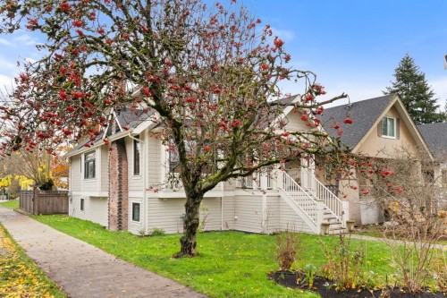 3095 5Th Avenue W, Vancouver, BC - Outdoor