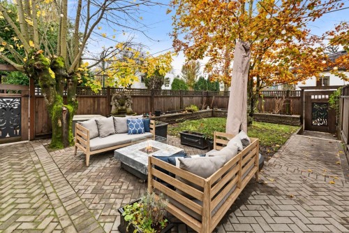 3095 5Th Avenue W, Vancouver, BC - Outdoor With Deck Patio Veranda