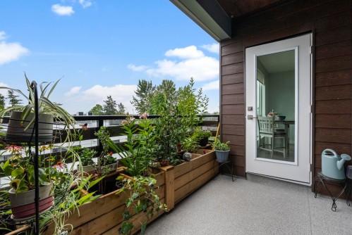 405-11703 Fraser Street, Maple Ridge, BC - Outdoor With Exterior