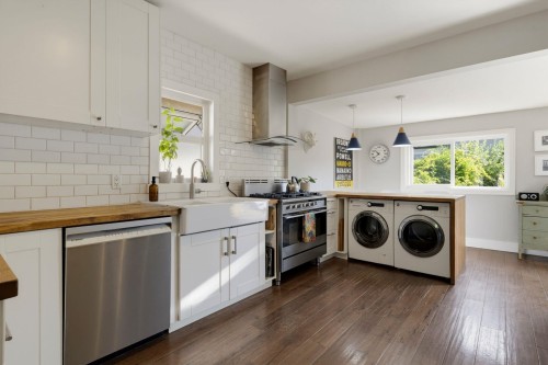 268 Nanaimo Street N, Vancouver, BC - Indoor