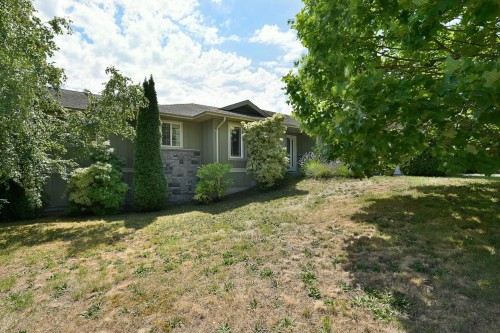 6317 Samron Road, Sechelt, BC - Outdoor