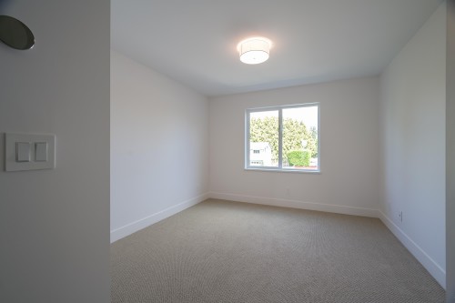 4884 42A Avenue, Delta, BC - Indoor Photo Showing Other Room