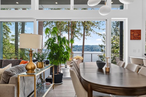 6043 Coracle Drive, Sechelt, BC - Indoor Photo Showing Dining Room