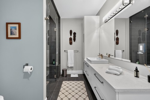 6043 Coracle Drive, Sechelt, BC - Indoor Photo Showing Bathroom
