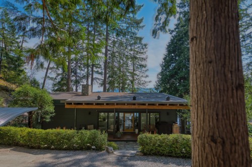 6043 Coracle Drive, Sechelt, BC - Outdoor