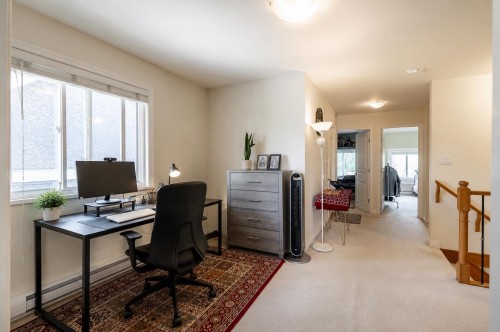 1124 Rochester Avenue, Coquitlam, BC - Indoor Photo Showing Office